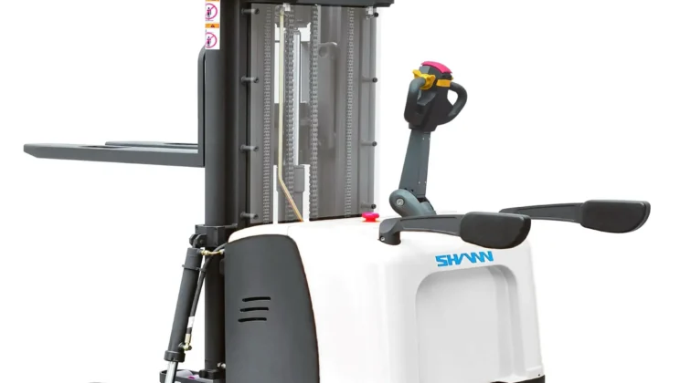 Штабелер SHANN CDD 20-30 PRO MAX: мощность 2000 кг и литиевая батарея для интенсивной работы